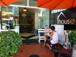 NEW iHouse Hotel